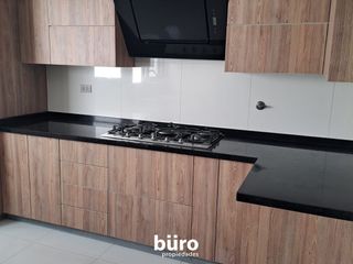 Foto 12 de HERMOSO PENTHOUSE EN ALQUILER EN SAN ISIDRO SEMIAMOBLADO GRAN TERRAZA