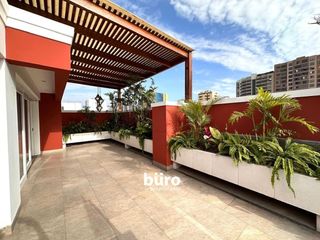 Foto 8 de HERMOSO PENTHOUSE EN ALQUILER EN SAN ISIDRO SEMIAMOBLADO GRAN TERRAZA