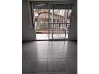 Foto 9 de alquiler departamento para oficina zona Chauvin