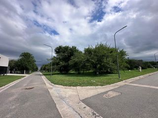 Foto 17 de VENTA LOTE DE 1412 METROS EN BARRIO LA ARBOLADA