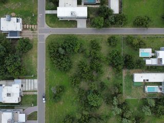 Foto 15 de VENTA LOTE DE 1412 METROS EN BARRIO LA ARBOLADA