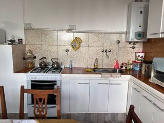 Foto 4 de ALQUILER PH 2 AMB SIN EXPENSA EN LOMAS DEL MIRADOR