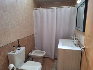 Foto 11 de VENTA DE CASA C/ LOTE A 2 CDRAS AV. VILLA ROSAS