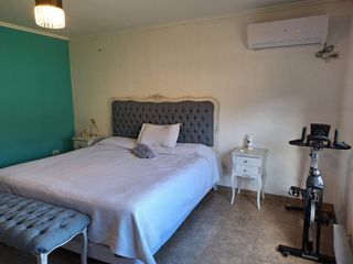 Foto 13 de VENTA DE CASA C/ LOTE A 2 CDRAS AV. VILLA ROSAS