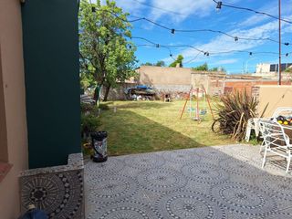 Foto 18 de VENTA DE CASA C/ LOTE A 2 CDRAS AV. VILLA ROSAS