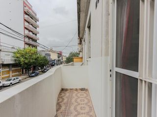 Foto 3 de Venta PH 2 ambientes con balcon Villa Devoto