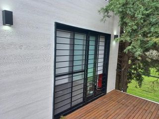 Foto 5 de Casa en venta - 3 Dormitorios 2 Baños - Cochera - 300Mts2 - Matheu
