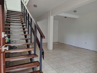 Foto 3 de Venta Casa Barrio del Seguro 4 dormitorios WenD