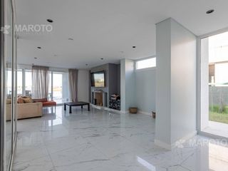 Foto 34 de CASA EN VENTA EN PUERTOS - MARINAS - MAROTO PROPIEDADES