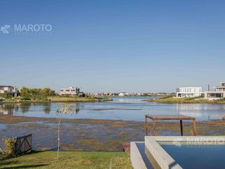 Foto 43 de CASA EN VENTA EN PUERTOS - MARINAS - MAROTO PROPIEDADES