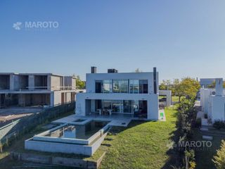 Foto 61 de CASA EN VENTA EN PUERTOS - MARINAS - MAROTO PROPIEDADES