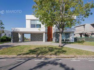 Foto 45 de CASA EN VENTA EN PUERTOS - MARINAS - MAROTO PROPIEDADES