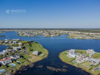 Foto 2 de CASA EN VENTA EN PUERTOS - MARINAS - MAROTO PROPIEDADES