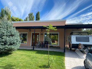 Foto 1 de En Venta, Casa de 4 Dormitorios en Comahue Golf Club.