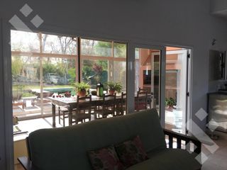 Foto 7 de En Venta, Casa de 4 Dormitorios en Comahue Golf Club.