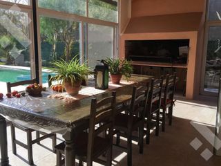 Foto 4 de En Venta, Casa de 4 Dormitorios en Comahue Golf Club.