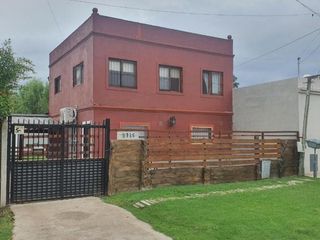 Foto 1 de Casa en Venta - 3 Dormitorios 2 Baños - 234Mts2
