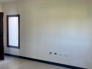 Foto 37 de VENTA CASA DE 7 AMB. EN EL COUNTRY LA PROVIDENCIA CANNING