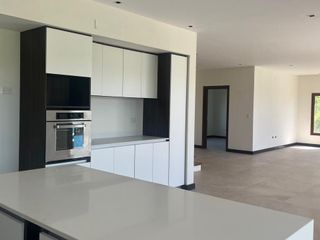 Foto 40 de VENTA CASA DE 7 AMB. EN EL COUNTRY LA PROVIDENCIA CANNING