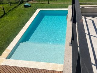 Foto 2 de VENTA CASA DE 7 AMB. EN EL COUNTRY LA PROVIDENCIA CANNING