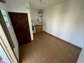 Foto 3 de Departamento - Área Centro Este