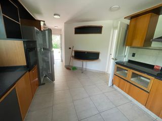 Foto 11 de Importante Casa en Las Delicias 4 dormitorios, con pileta, q
