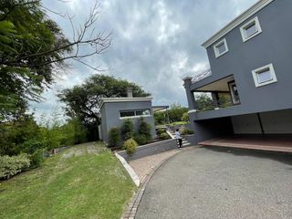 Foto 41 de Importante Casa en Las Delicias 4 dormitorios, con pileta, q