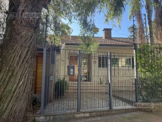 Foto 2 de Casa en alquiler de 1 planta en Martínez