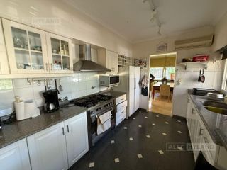 Foto 10 de Casa en alquiler de 1 planta en Martínez
