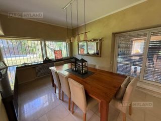 Foto 13 de Casa en alquiler de 1 planta en Martínez