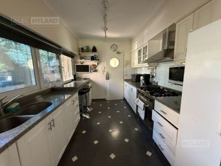Foto 8 de Casa en alquiler de 1 planta en Martínez