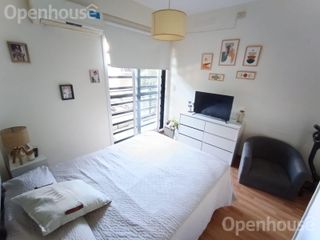 Foto 8 de Venta departamento 2 ambientes con balcón en Monte Castro