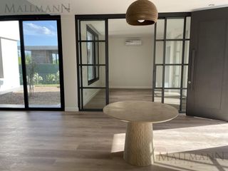 Foto 7 de Casa sobre la laguna en Pilará La calesa | Mallmann propiedades