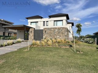 Foto 4 de Casa sobre la laguna en Pilará La calesa | Mallmann propiedades