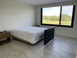 Foto 17 de Casa sobre la laguna en Pilará La calesa | Mallmann propiedades