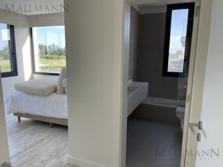 Foto 22 de Casa sobre la laguna en Pilará La calesa | Mallmann propiedades