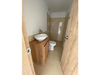Foto 5 de SE VENDE APARTAMENTO EN LA CEJA 2Do piso  para estrenar carrera 20
