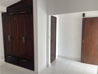 Foto 15 de Casa con terraza y parqueadero automático en las Mercedes, Palmira.