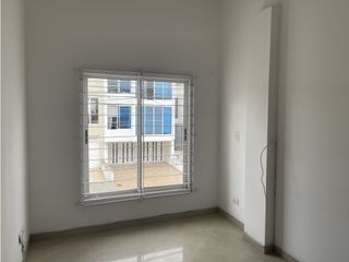 Foto 7 de Casa con terraza y parqueadero automático en las Mercedes, Palmira.