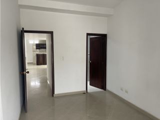 Foto 10 de Casa con terraza y parqueadero automático en las Mercedes, Palmira.