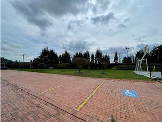 Foto 41 de Véndenos hermosa casa en Cajicá