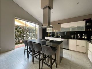 Foto 3 de Véndenos hermosa casa en Cajicá