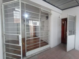 Foto 13 de La Carolina, Casa Comercial en Renta, 395m2, 9 Ambientes