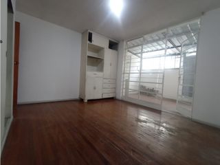 Foto 2 de La Carolina, Casa Comercial en Renta, 395m2, 9 Ambientes