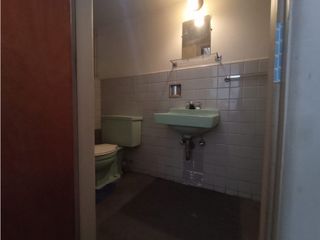 Foto 25 de La Carolina, Casa Comercial en Renta, 395m2, 9 Ambientes