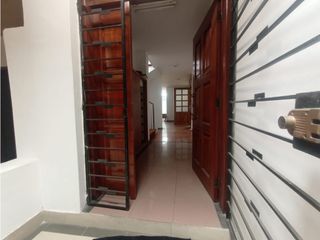 Foto 22 de La Carolina, Casa Comercial en Renta, 395m2, 9 Ambientes