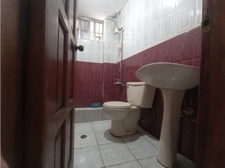 Foto 10 de La Carolina, Casa Comercial en Renta, 395m2, 9 Ambientes