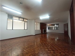Foto 1 de La Carolina, Casa Comercial en Renta, 395m2, 9 Ambientes