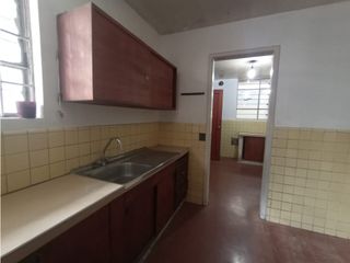 Foto 18 de La Carolina, Casa Comercial en Renta, 395m2, 9 Ambientes