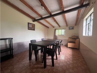 Foto 14 de Guayllabamba, Casa Comercial en Renta, 130m2, 9 Ambientes